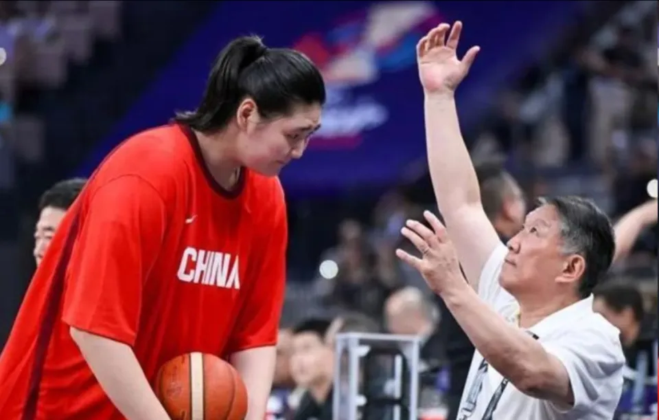 她找一个, 号位后继无, 能够扛起重 她找一个, 号位后继无, 能够扛起重